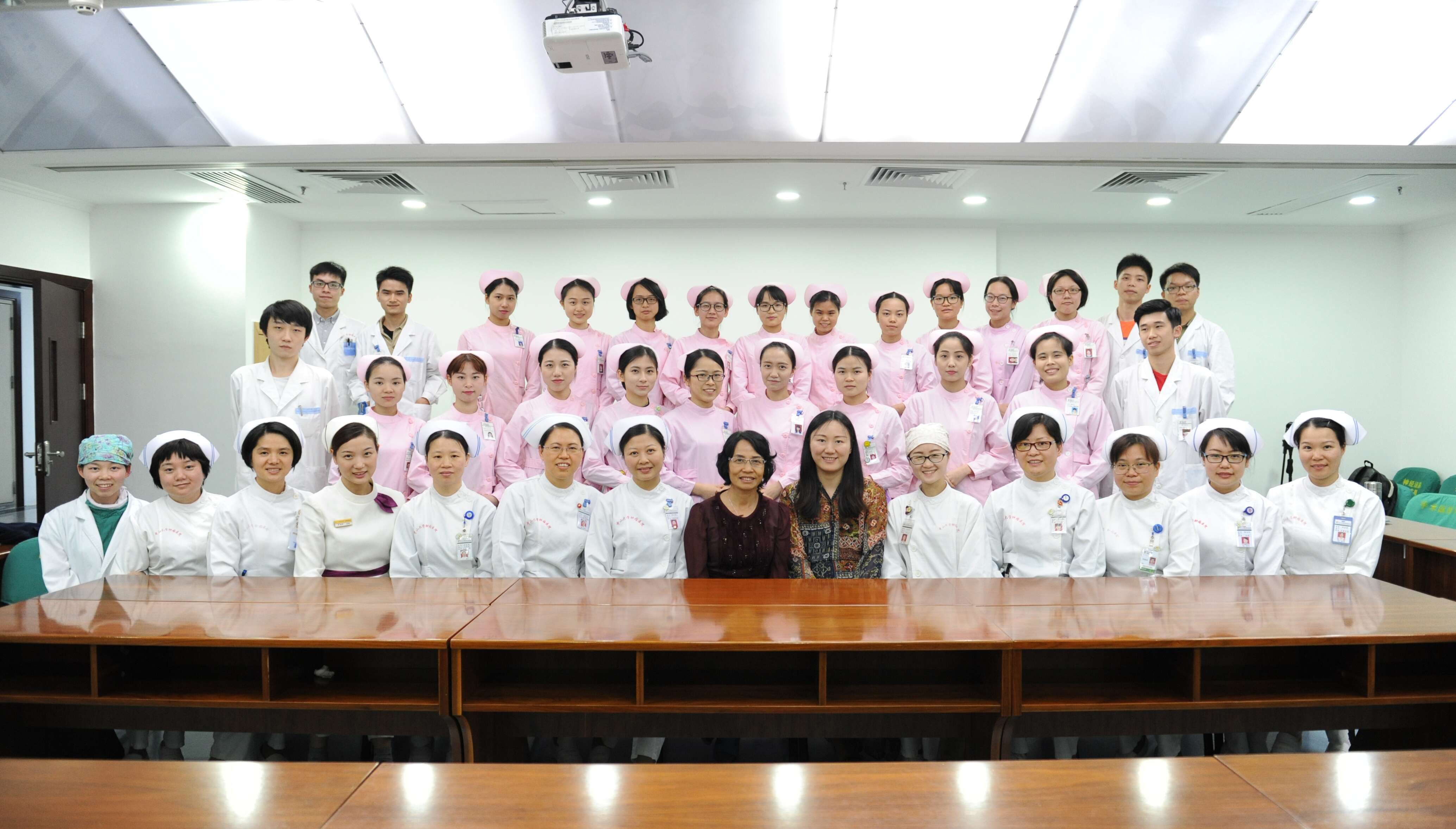 十月实习路,一生护理情(中肿医院篇)-中山大学新华